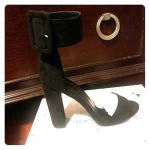 Lola Shoetique high heels